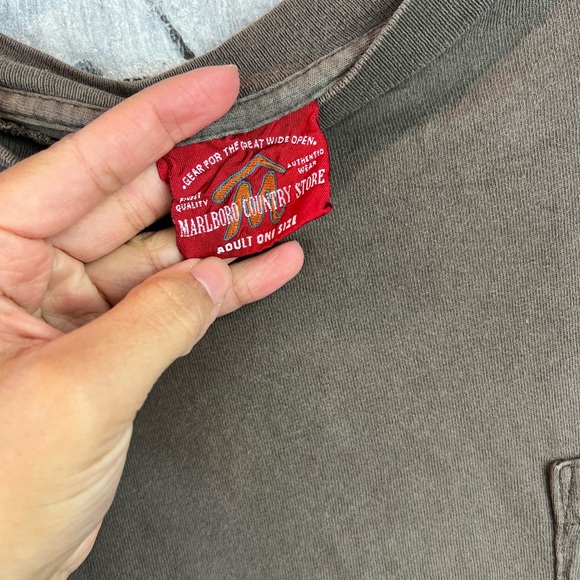 Vintage Marlboro | Men’s Gray T-Shirt - Picture 6 of 8